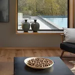 Ulmus بيت للعطل Karojba